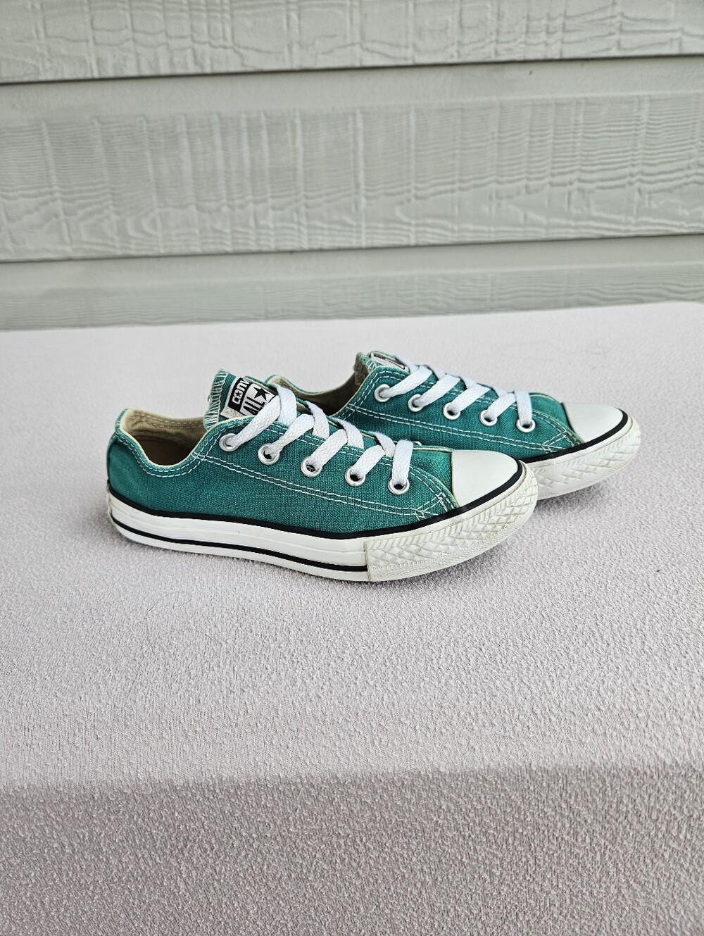 Converse CTAS Green Low Top Canvas Sneakers Kids SZ 13.5 Skate Athletic School